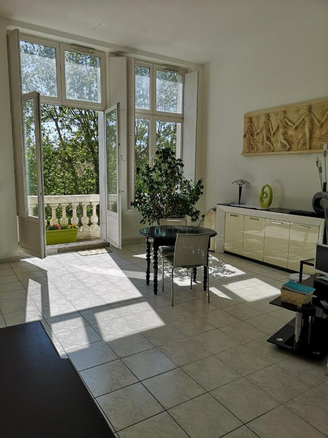 Appartement De 105M2, Balcon Sur Cours De La Republique 나르본 외부 사진