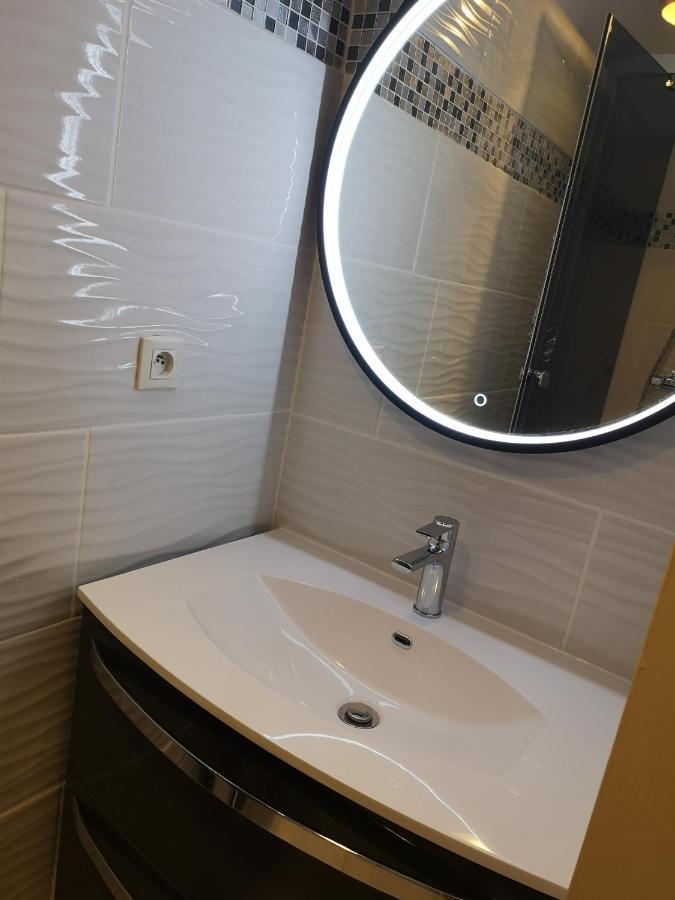 Appartement De 105M2, Balcon Sur Cours De La Republique 나르본 외부 사진
